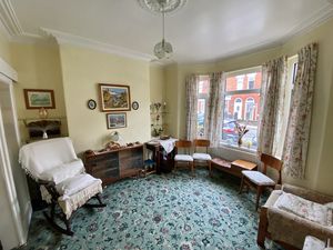 Lounge- click for photo gallery